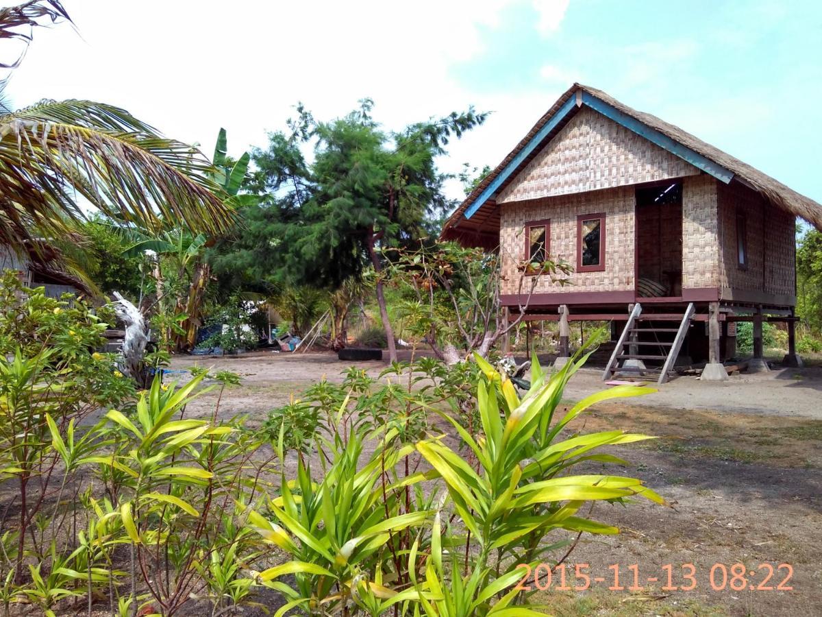 Asari Timo Cottage Îles Îles Karimunjawa Extérieur photo